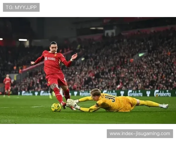 剖析利物浦欧冠稳健英超低迷现象，斯洛特战术体系受质疑