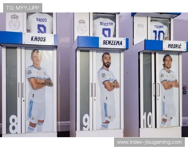 前皇马门将布约谈更衣室管理:应给球员划清界限而非放任 前皇马门将布约谈更衣室管理:应给球员划清界限而非放任